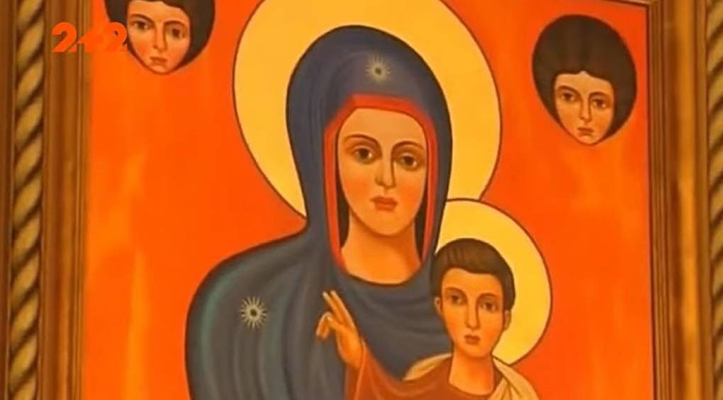 В Австралийской церкви икона Девы Марии во время богослужения начала шевелить губами ВИДЕО