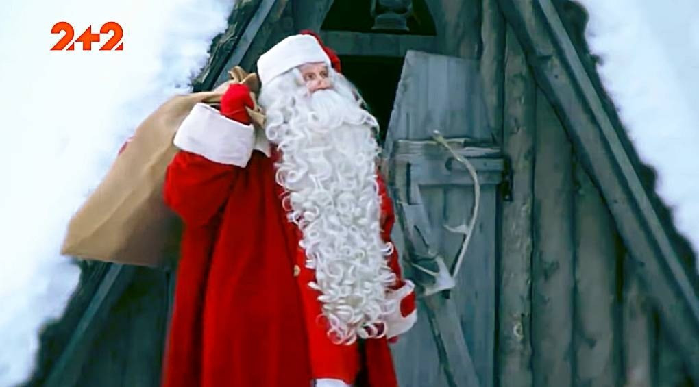 Новогоднее чудо в центральном парке Нью-Йорка: прохожие сняли на видео летящие в сторону города санки Санта Клауса