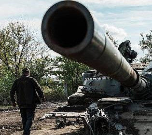 «Донецьку та Луганську області чекають важкі бої»: за словами української розвідки, весна та початок літа будуть вирішальними у війні