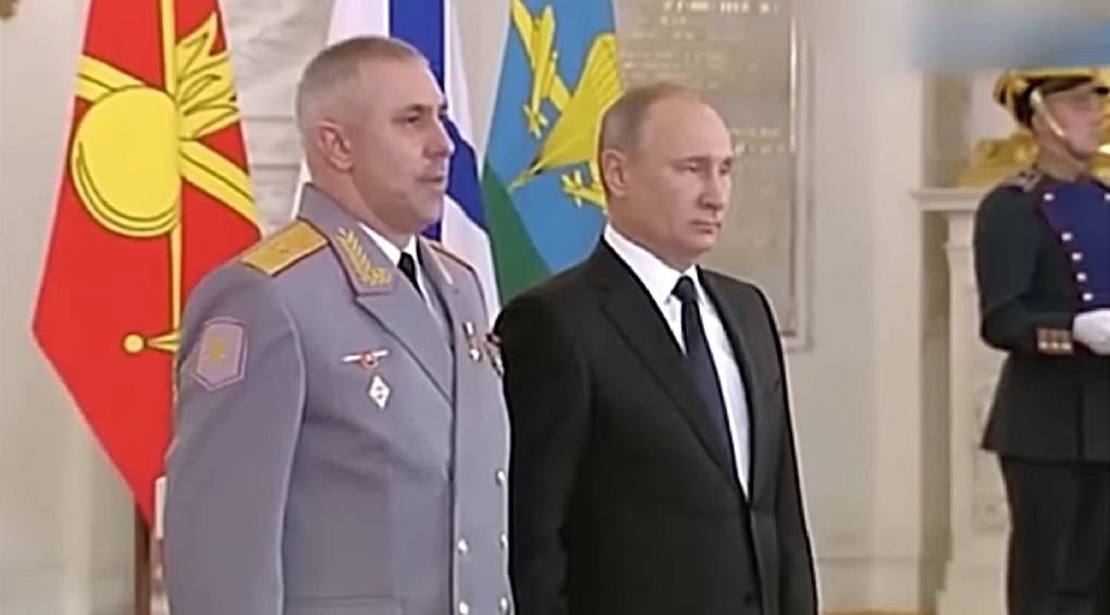 Герой-невдаха росії: чому путін зняв з посади російського генерала, «м'ясника» Мурадова?