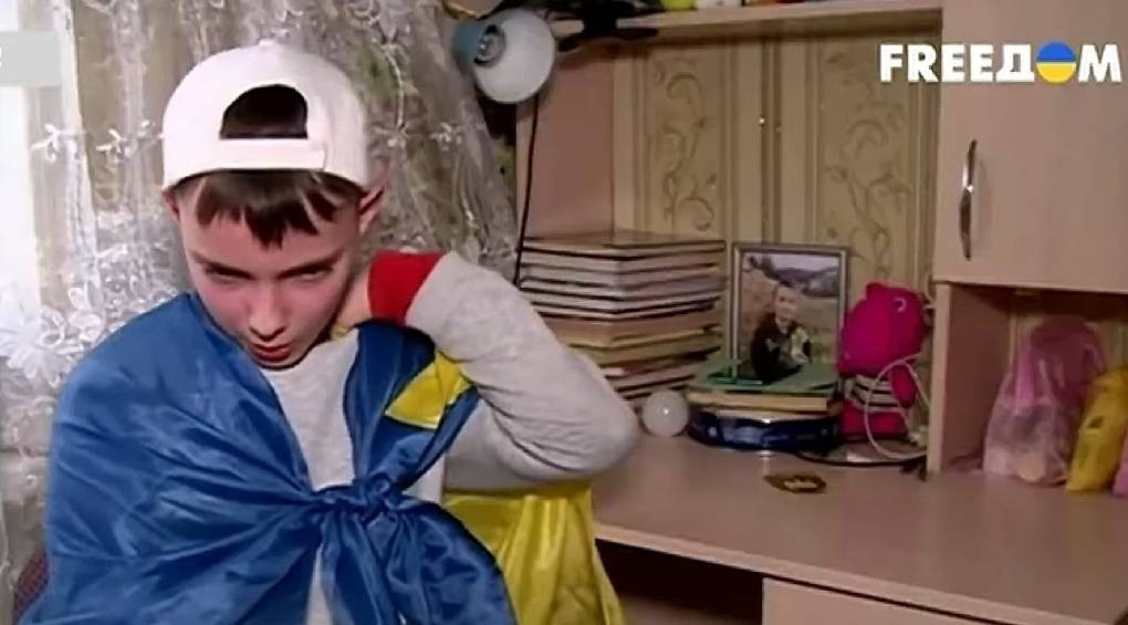 Чинив опір на росії, поки бабуся намагалася його врятувати: в Україну повернули викрадену дитину