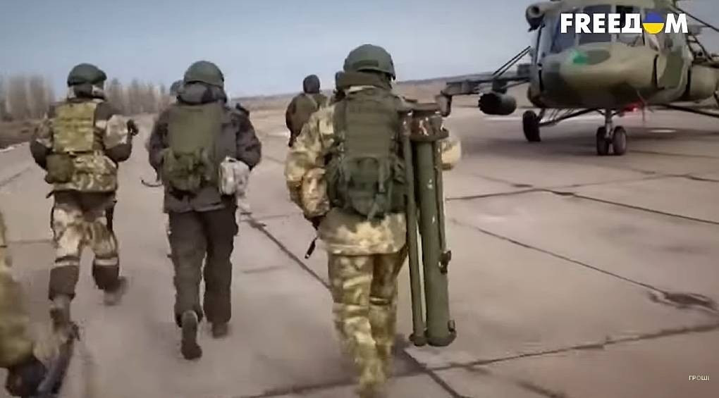 Можливий відхід російських військ з позицій і український контрнаступ: військові експерти дали свою оцінку