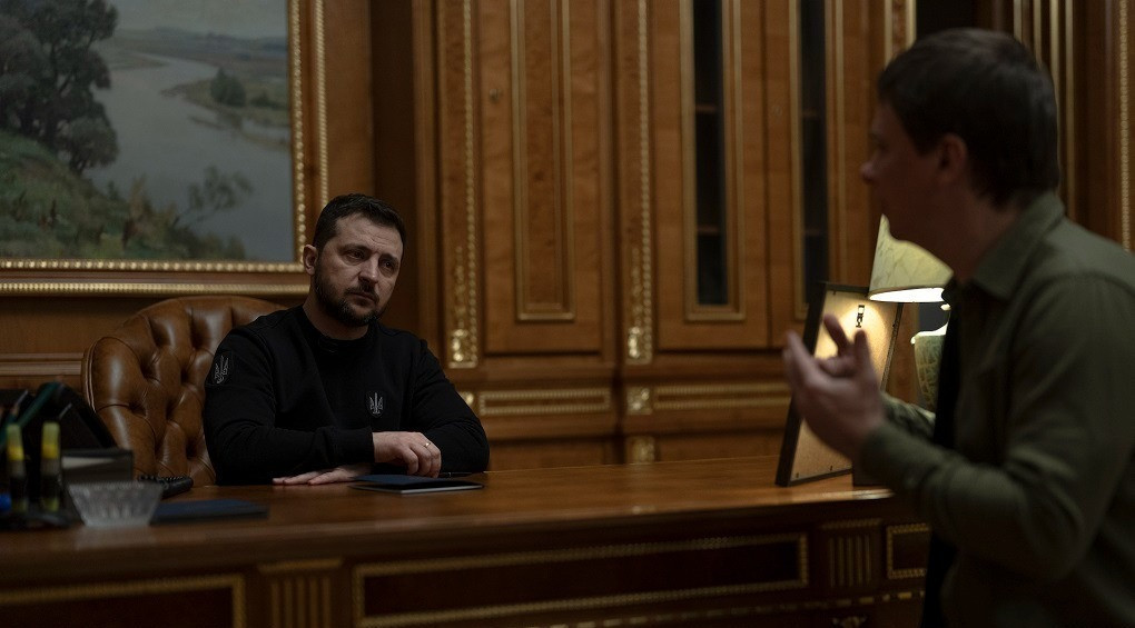 Дмитрий Комаров покажет один день из жизни Президента Зеленского в спецпроекте «Год. За кадром» на 1+1 Украина