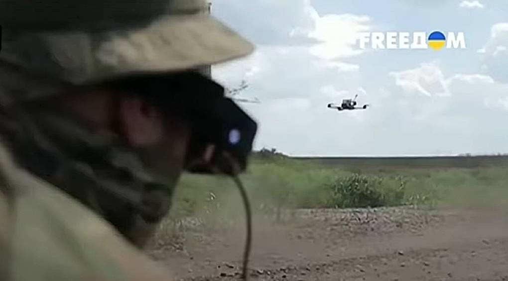 Дрони-вбивці: саморобні квадрокоптери українських бійців перетворюються на кошмар для російської армії