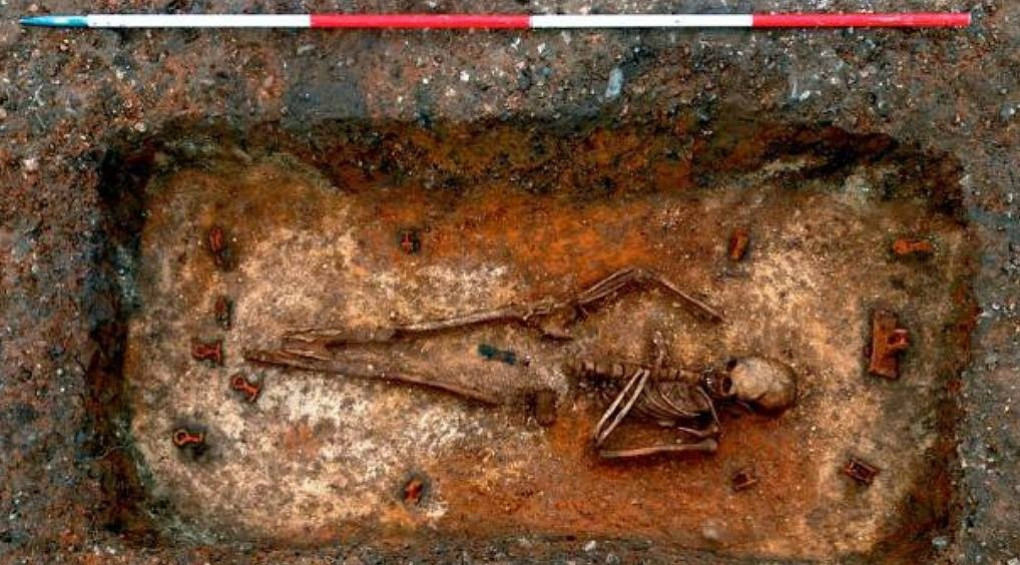 Ученые воссоздали лицо девушки-подростка знатного британского рода, которую похоронили в 7 веке нашей эры