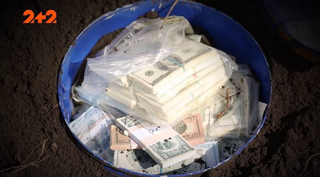 Зарытое сокровище в $600 млн: колумбийский фермер случайно нашел столитровую бочку, набитую наличными