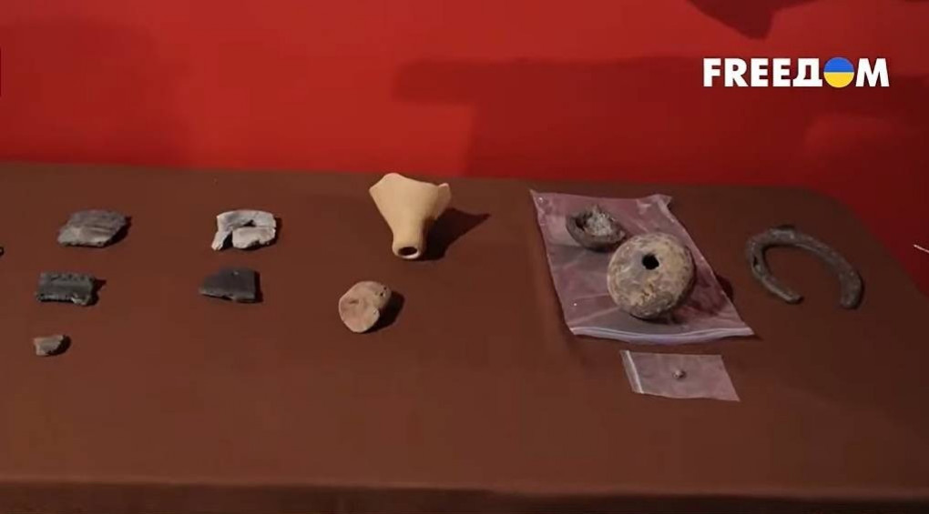 Артефакти, яким понад 6 тисяч років: у Запоріжжі на поверхню вимило рідкісні історичні предмети
