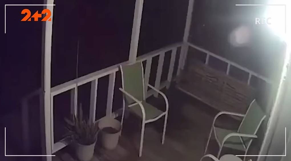 Камера відеонагляду зафіксувала появу привида на гойдалці у техаському будинку ВІДЕО