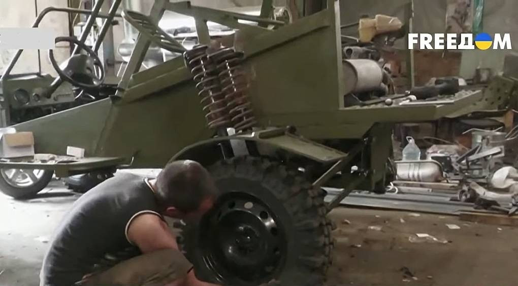Новый багги из старых авто: как умельцы из Запорожья делают боевые машины для фронта?