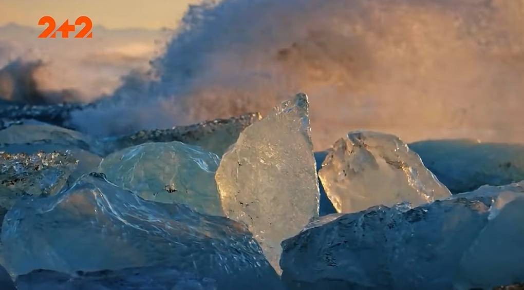 Унікальні рештки та кривавий водоспад: топ-7 феноменів Антарктиди, які не зустрічаються більше ніде у світі