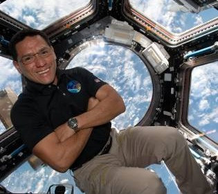 Астронавт NASA и рекордсмен, который год подряд находился в космосе, рассказал, что первое сделает по возвращении домой