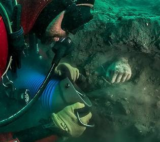 Давно втрачені скарби та храм знайшли підводні археологи серед затонулого стародавнього міста у Єгипті