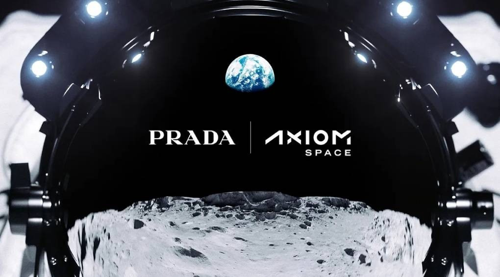 Місяць носить Prada: модний будинок створить скафандр для астронавтів, які полетять на супутник Землі