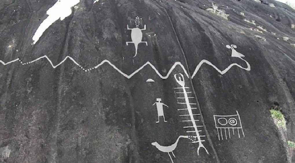 Попередження для чужинців: вчені розшифрували найбільший наскельний малюнок у світі, якому 2000 років