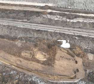 190 метров истории: что таил в себе самый длинный доисторический курган Европы?