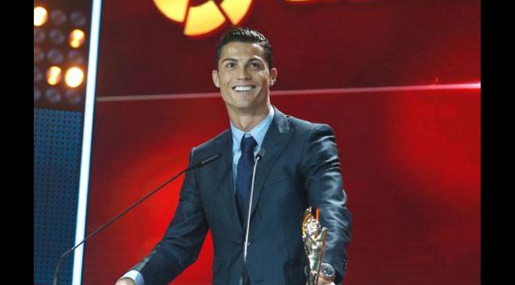 Роналду зібрав колекцію "золотих" статуеток за фантастичний сезон у чемпіонаті Іспанії